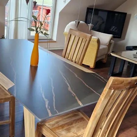아파트 Luxuswohnung, 90 Qm, Balkon, Lage In Kollmar