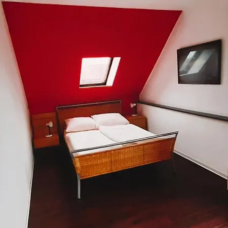 아파트 Luxuswohnung, 90 Qm, Balkon, Lage In Kollmar