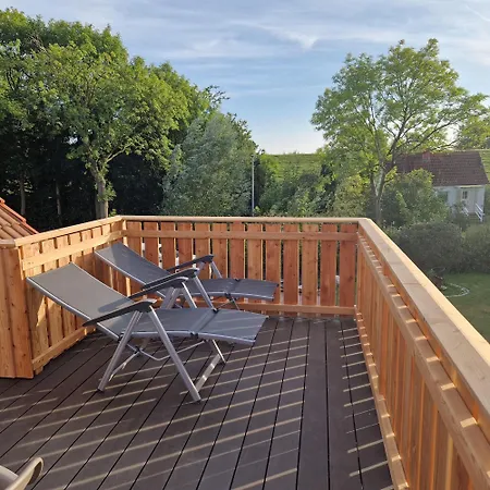 Luxuswohnung, 90 Qm, Balkon, Lage In *