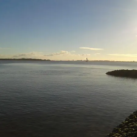 Luxuswohnung, 90 Qm, Balkon, Lage In Appartamento Kollmar