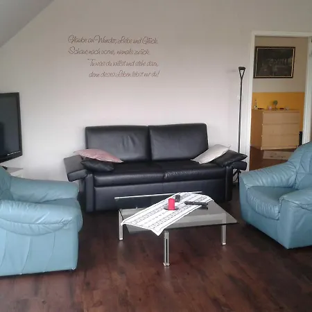 Luxuswohnung, 90 Qm, Balkon, Lage In Kollmar