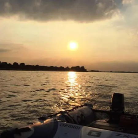 Luxuswohnung, 90 Qm, Balkon, Lage In Appartamento Kollmar