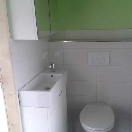 Luxuswohnung, 90 Qm, Balkon, Lage In * Kollmar