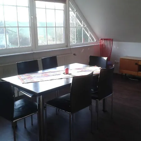 Luxuswohnung, 90 Qm, Balkon, Lage In 아파트 Kollmar