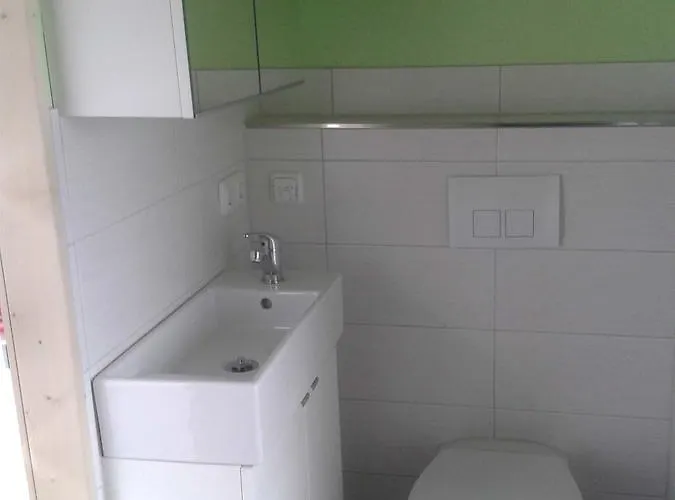 Luxuswohnung, 90 Qm, Balkon, Lage In * Kollmar