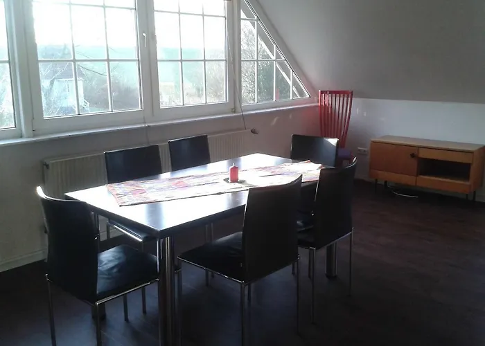 Luxuswohnung, 90 Qm, Balkon, Lage In Apartamento Kollmar